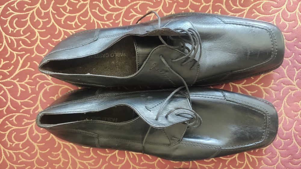 Pantofi din piele