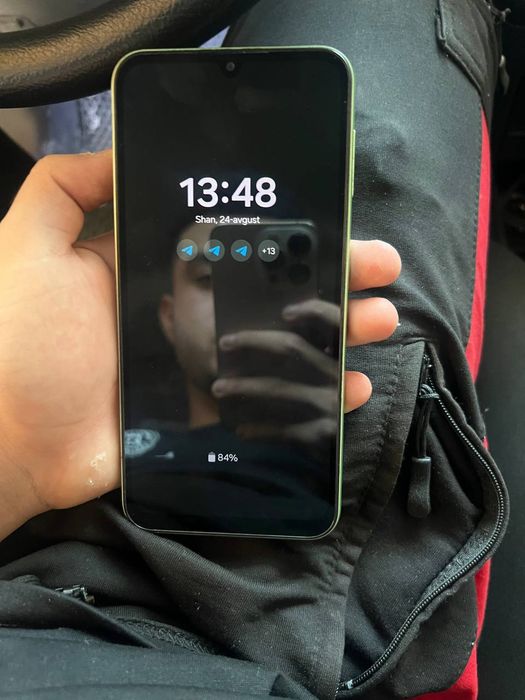 SAMSUNG A24  sotiladi