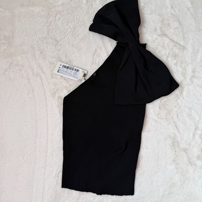 Нов топ с пандела