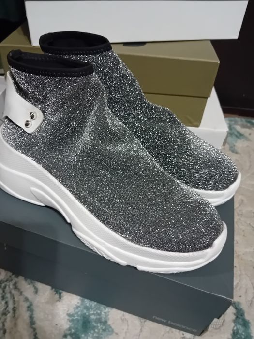 ghete sport stralucitoare
