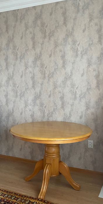 продам круглый стол