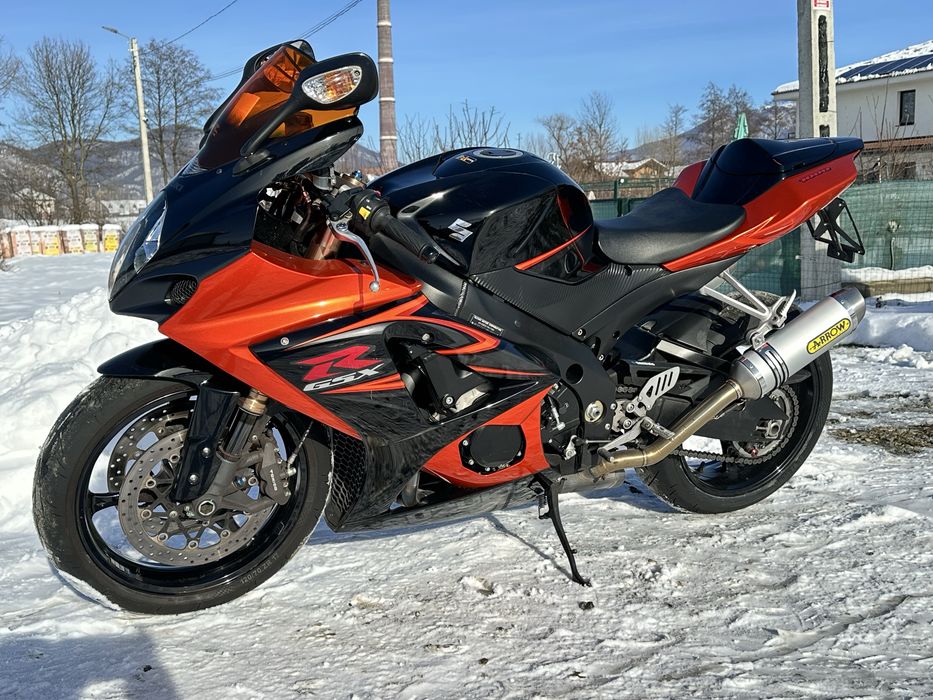 Suzuki Gsx-R1000, K7.