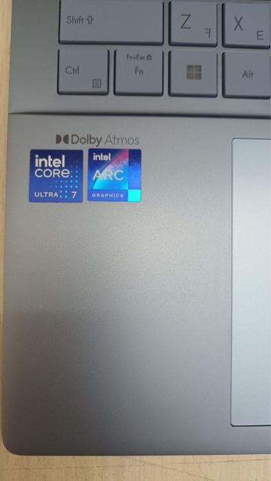 Срочно ! Asus Oled 4k Ultra 7 15th Arc graphics Dasturlash it trading