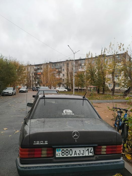 два Mercedes E190 оптом