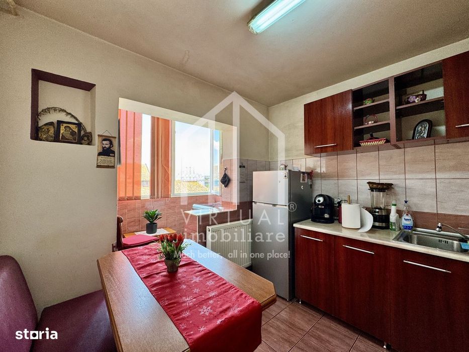 Apartament cu 2 camere, 44mp utili + 2 balcoane, boxa  - Zona Centrala
