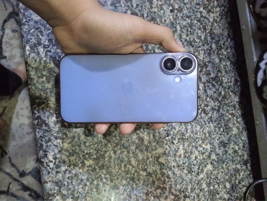 Iphone 16 xr ………..