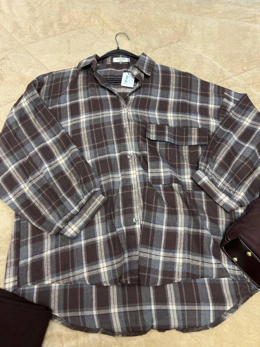 Коричневая рубашка в клетку