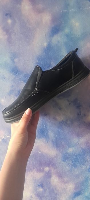 Продам туфли для мальчика