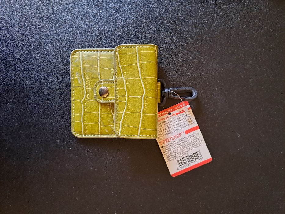 Кожен преносим пепелник