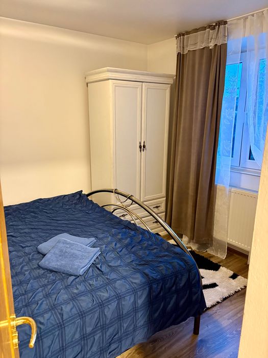 Închiriez apartament