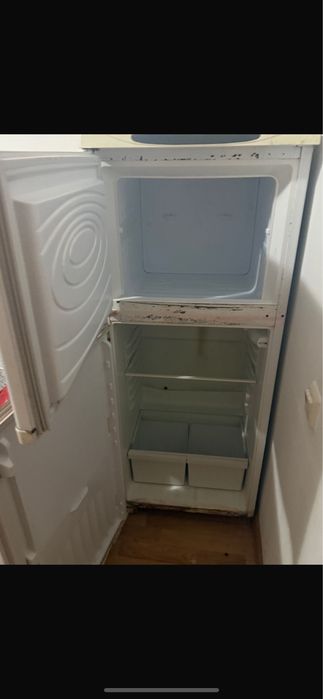 Продам холодильник