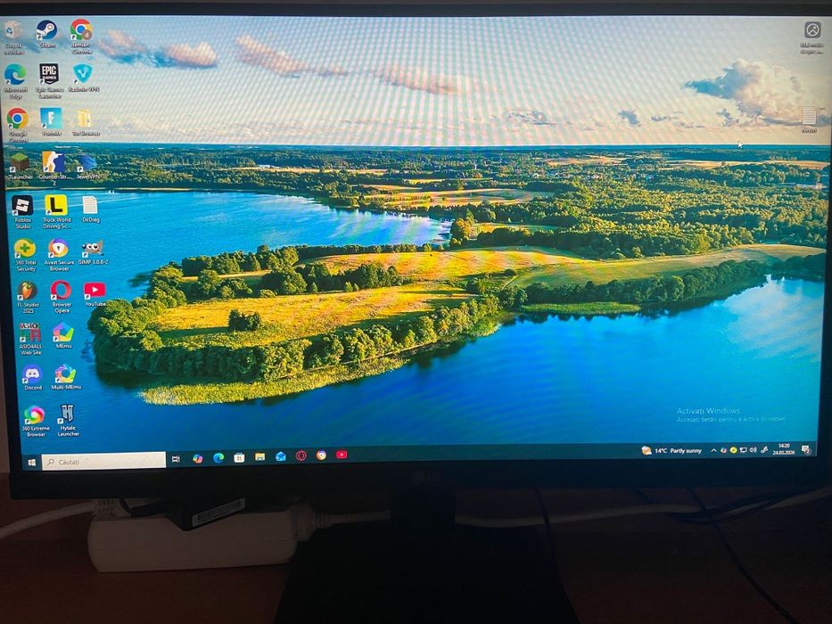 Vând pc gaming cu monitor