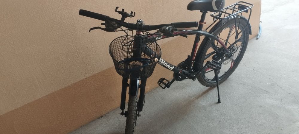 Велик и Басен сотилади