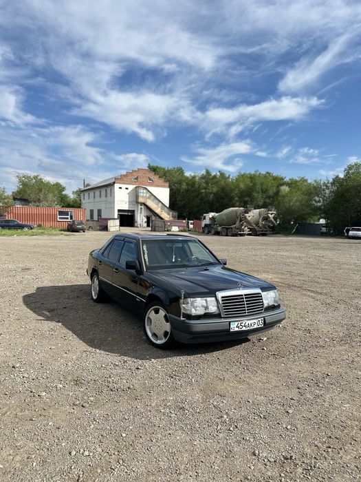 Продам 124 мерседес