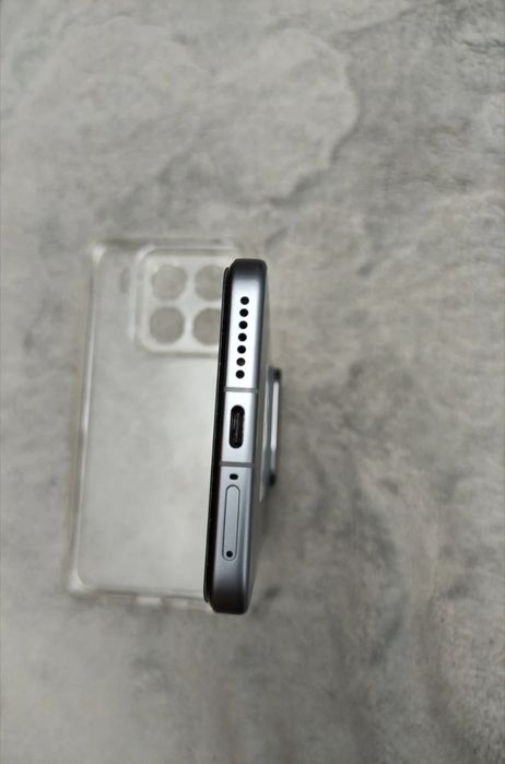 Vând Xiaomi 15 pro