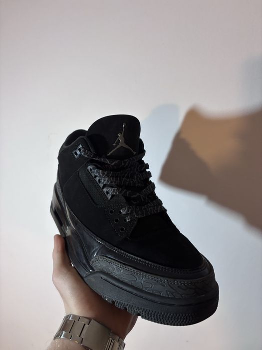 Jordan 3 Black Cat