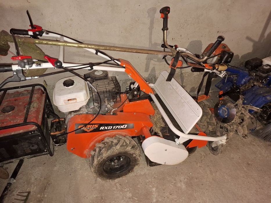 Tocator resturi vegetale 9cp...motocultor ruris 7 cp