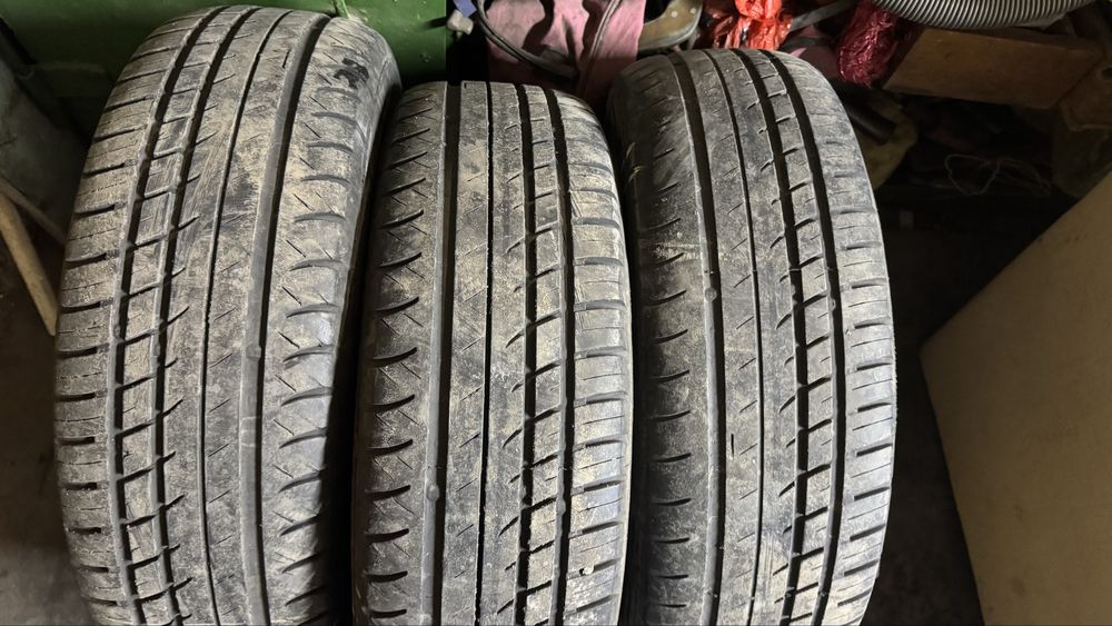 Шины на 15 в отличном состояние