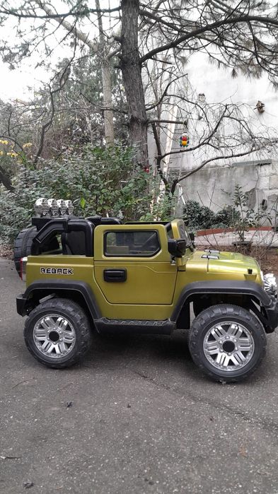 Masina kids jeep