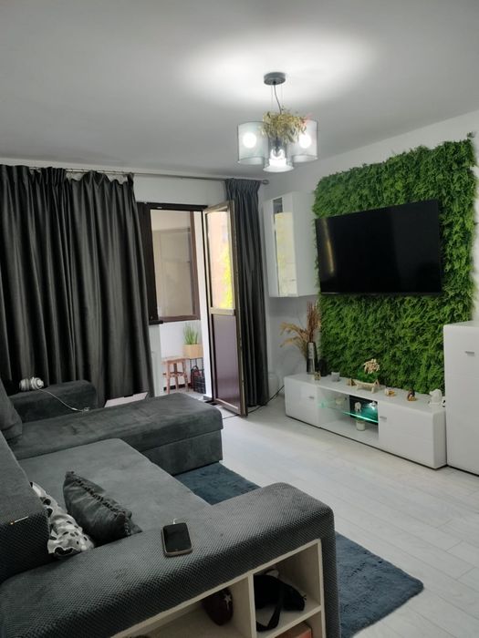 Apartament 2 camere | Drumul Taberei| vedere parc | metrou în fața blocului | renovat complet | 50mp