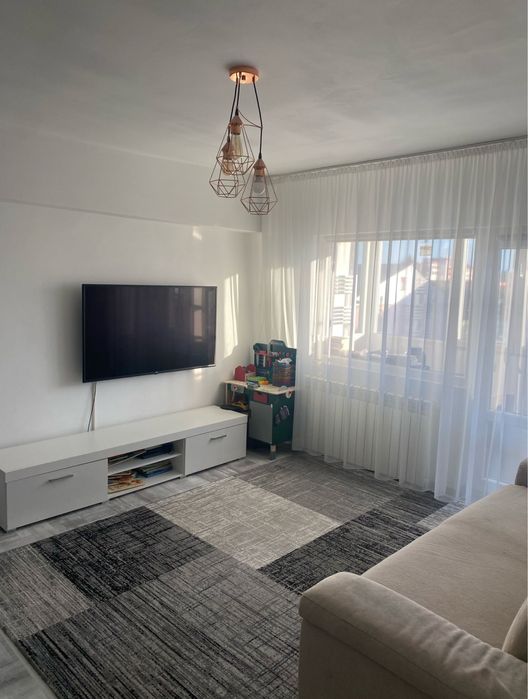 Apartament 3 camere 2 bai