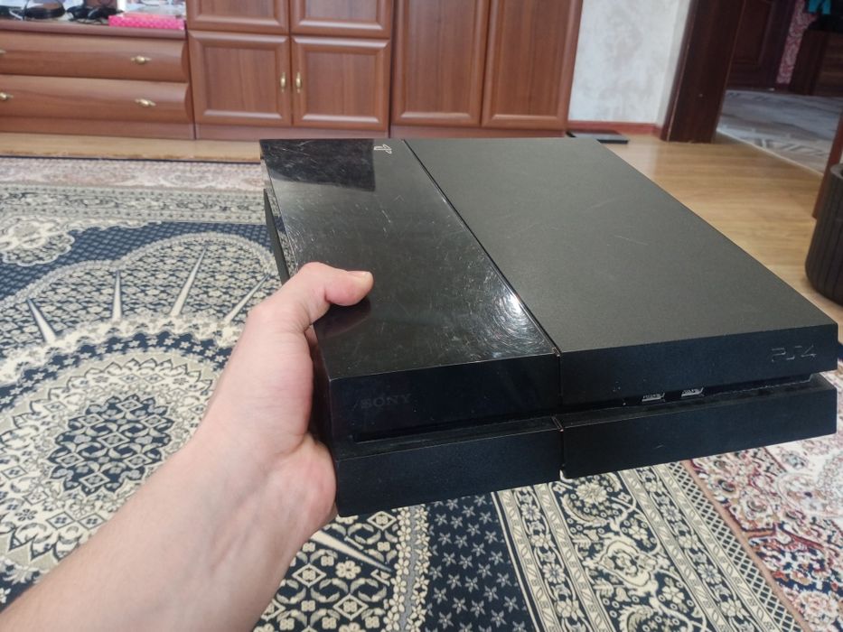 Playstation 4 fat