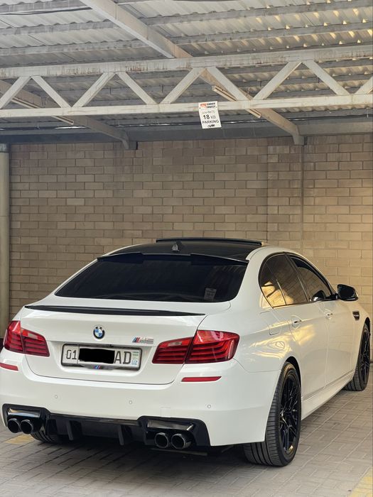 BMW F10 Рейсталинг М5 куринишда