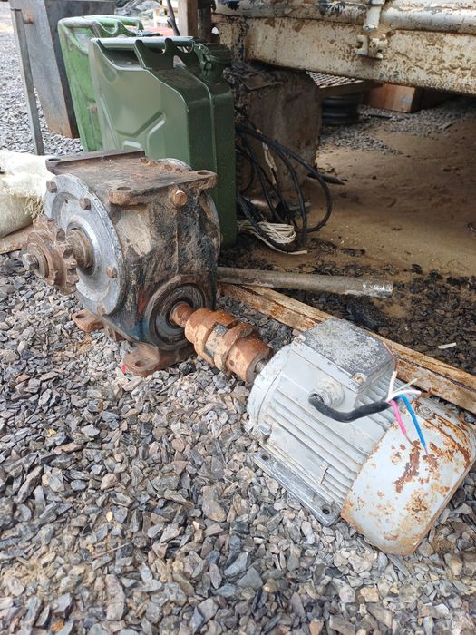 Редуктор электродвигатель