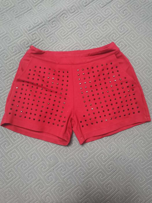 Продам нарядный костюм