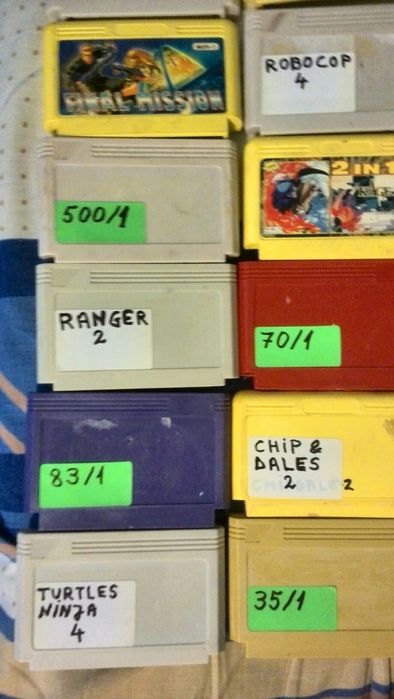 Vând/Schimb 33 casete terminator-nintendo,50 bucata,două fără carcasă.