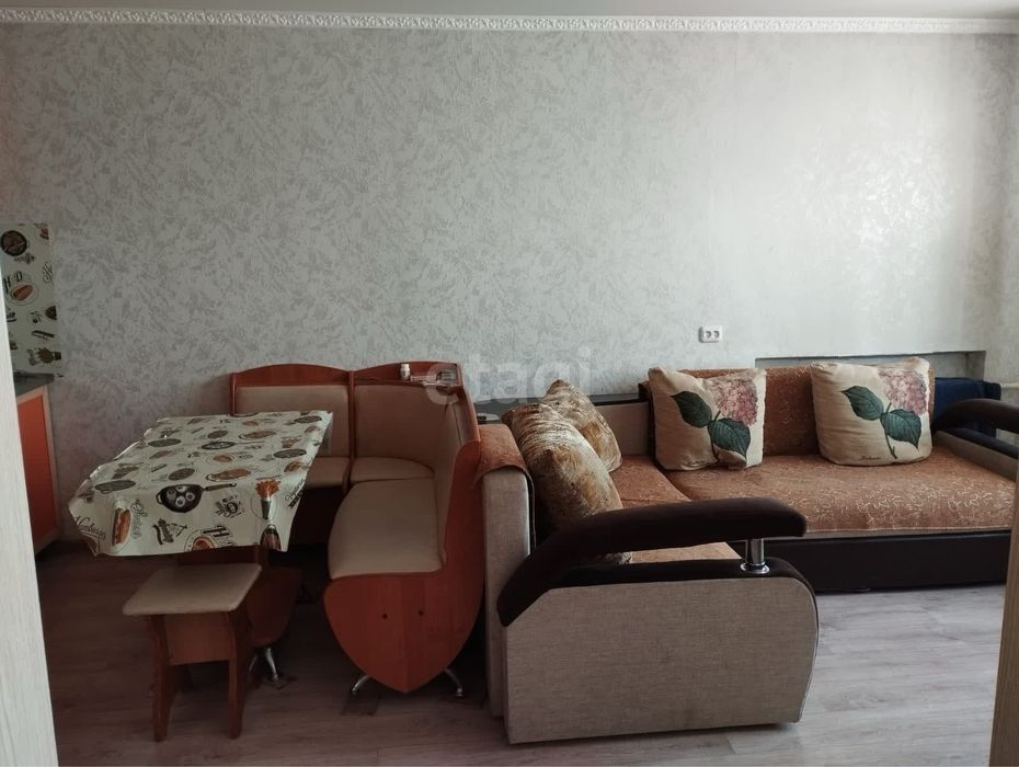 Продам 2-х комн в общежитии