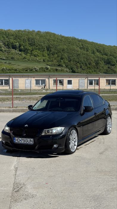 Bmw e90 Lci 2009 M-Pachet  318 benzina Trapa,Bi-xenon,Navigație