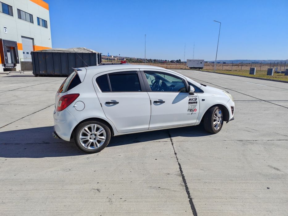 Autoturism Corsa D