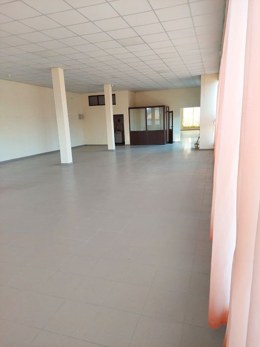 Дава се под наем