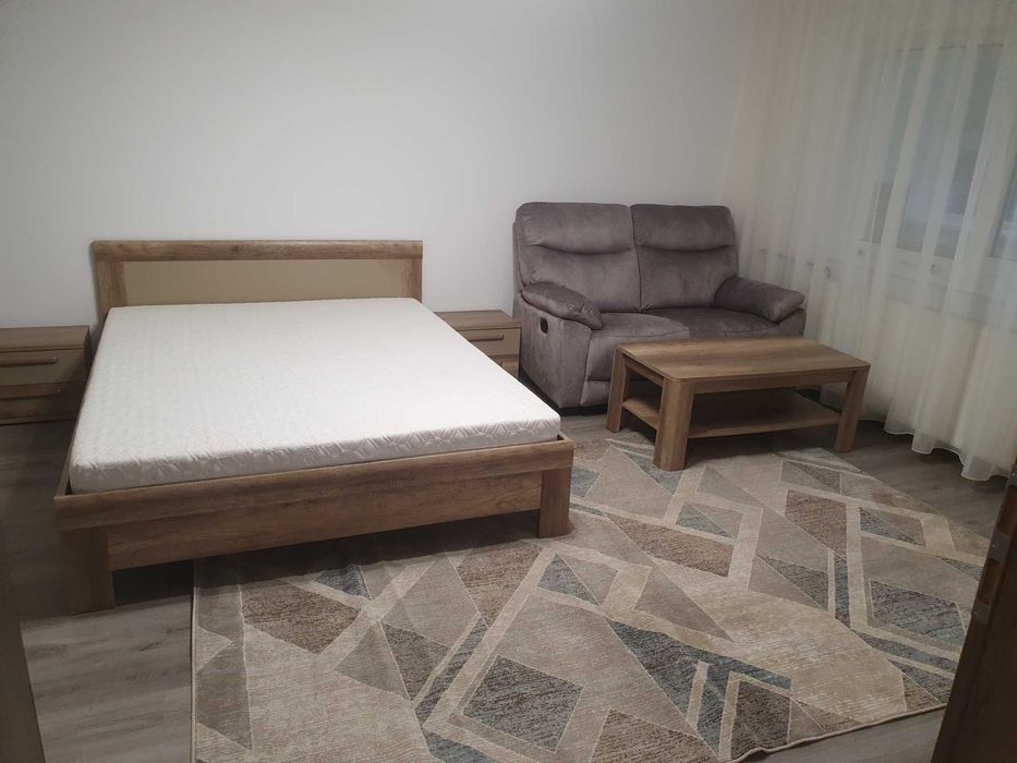 Închiriez garsonieră Piața Alba Iulia Decebal adiacent Paunescu-Paltin