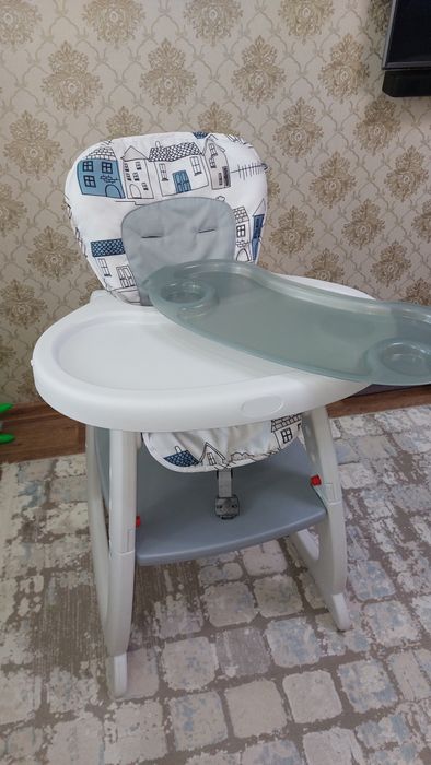 Продам стульчик для кормления 2 в 1