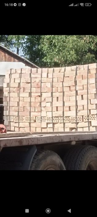 Кирпичи Гишт пустотелый с завода.