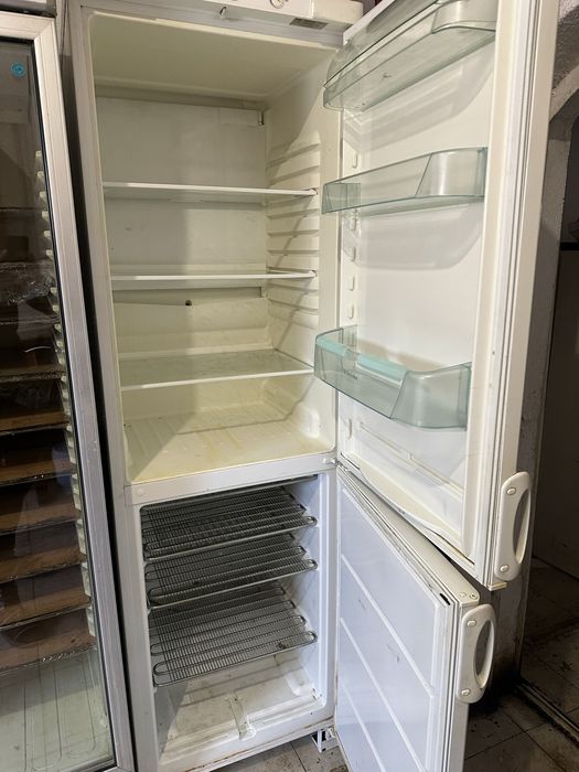 Хладилник с фризер