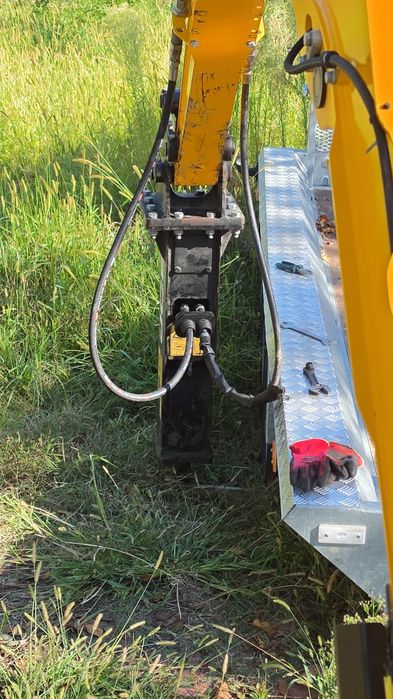 De inchiriat Miniexcavator 2.7 tone  JCB 26C-1 NOU si/sau remorca