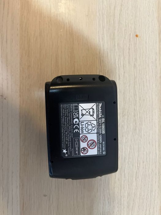 Freza Makita DRT50Z brushlessi lanterna Makita DML802/ Acumulator  6Ah