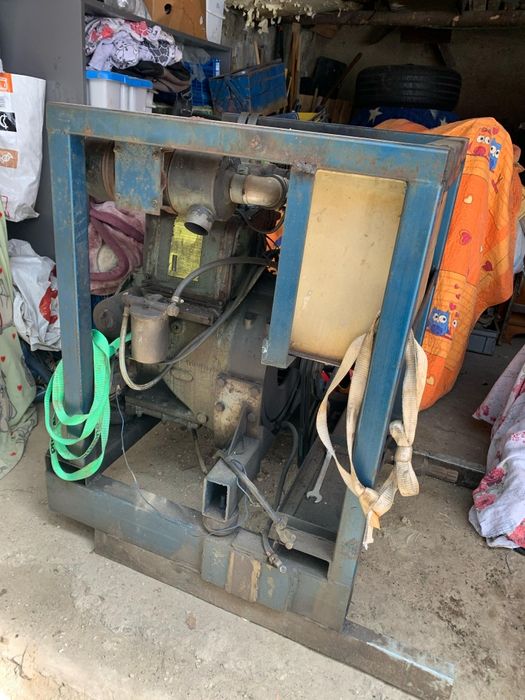 Motor hatz 2 pistoane