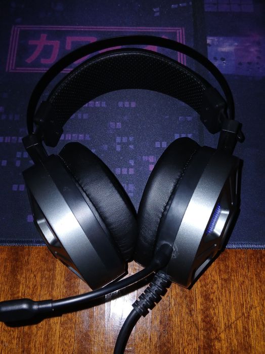 Продаю наушники.