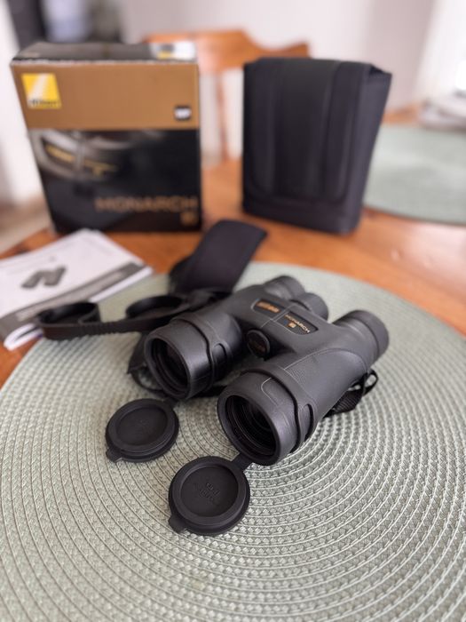 Binoclu Nikon Monarch 7 10x42 – premium, ca nou, complet