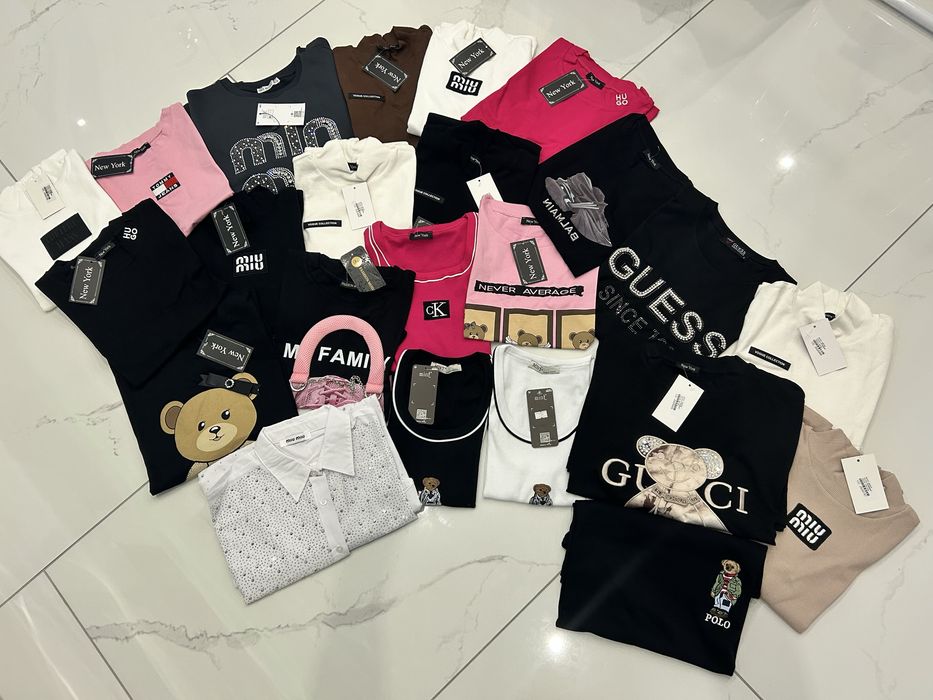 Дамски тениски потници и туники