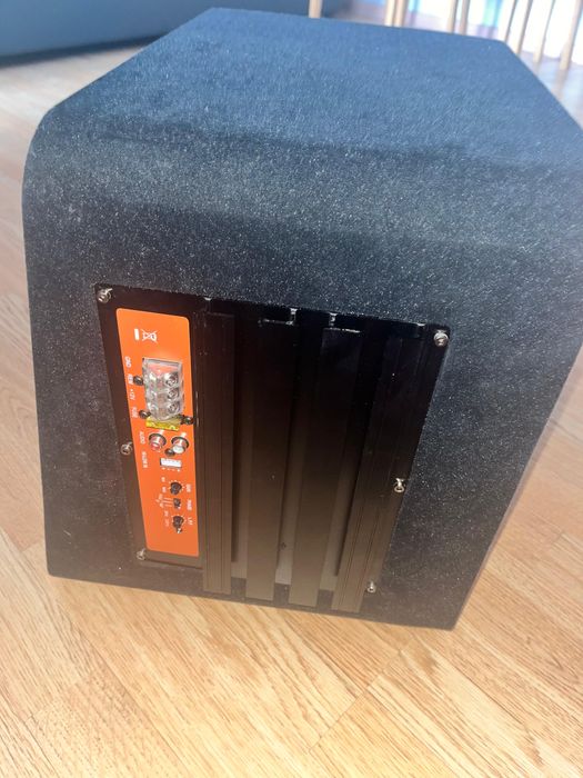 Срочно продам саббуфер