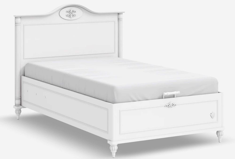 Продавам легло Romantic 120/200 с матрак
