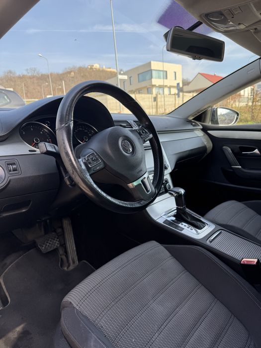 Volkswagen Passat CC - 2011 / 5 locuri / Navigaie / Xenon /170CP