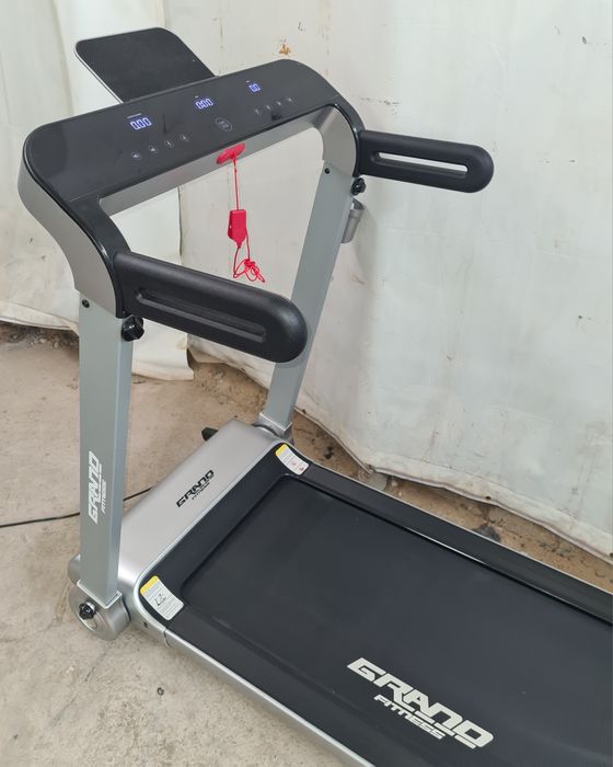 Беговая дорожка "GRAND-FITNESS"