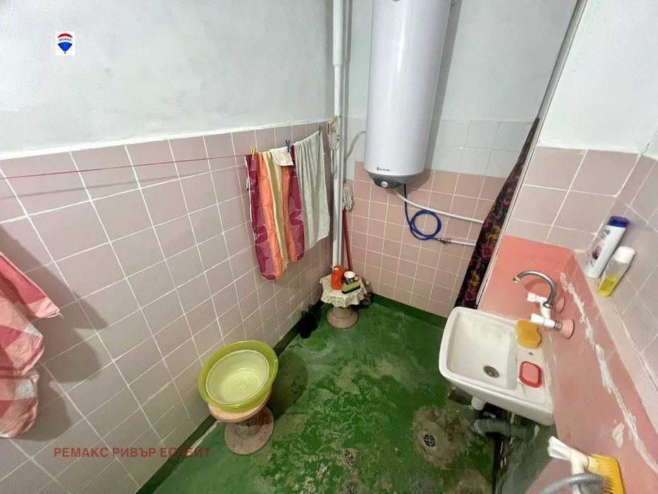 Тристаен апартамент за продажба кв. Дружба 3