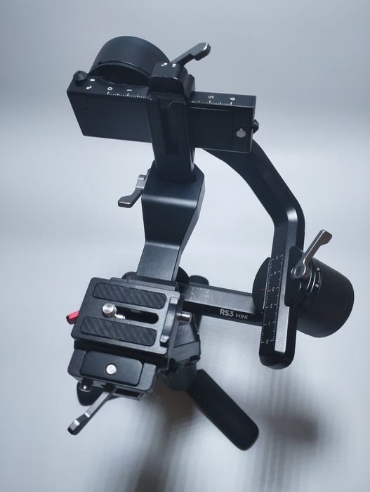 DJI RONIN RS3 Mini, zoʻr holatda yangidek